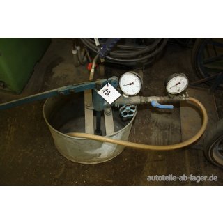 Handpumpe mit Messuhren Kleingerät gebraucht #W018
