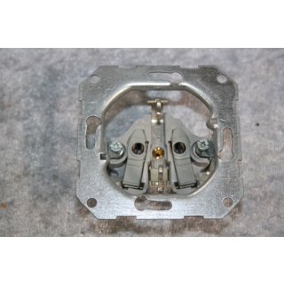 Gira Schuko Steckdose Unterteil mit Steckklemme ohne Abdeckung NEU #W1277-01003
